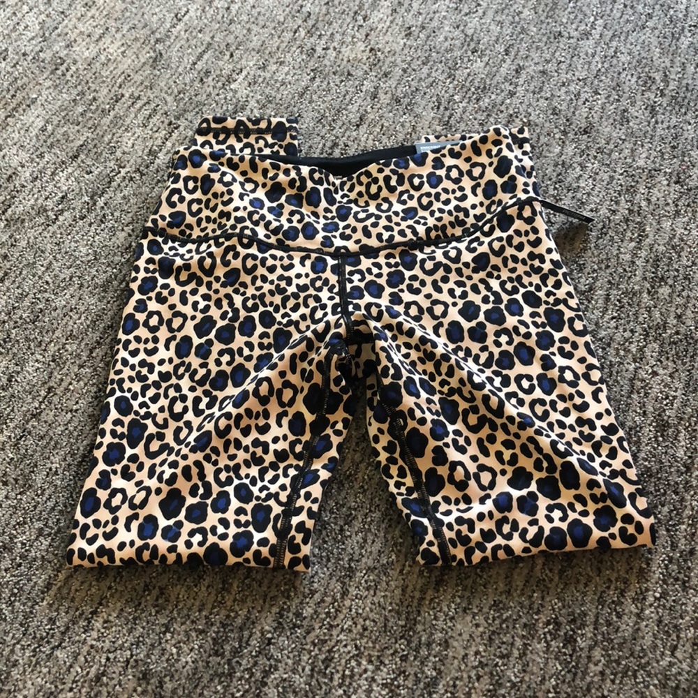 Victoria Sport knockout tight - leopard print
